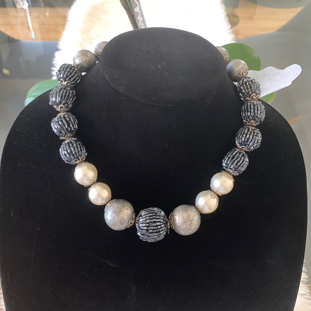 Multi color bubble necklace